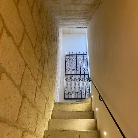 Palazzo Vecchio Cocumola Bed & Breakfast Exterior photo