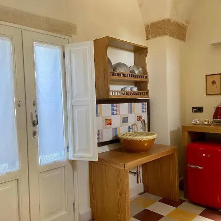 Palazzo Vecchio Cocumola Bed & Breakfast Exterior photo
